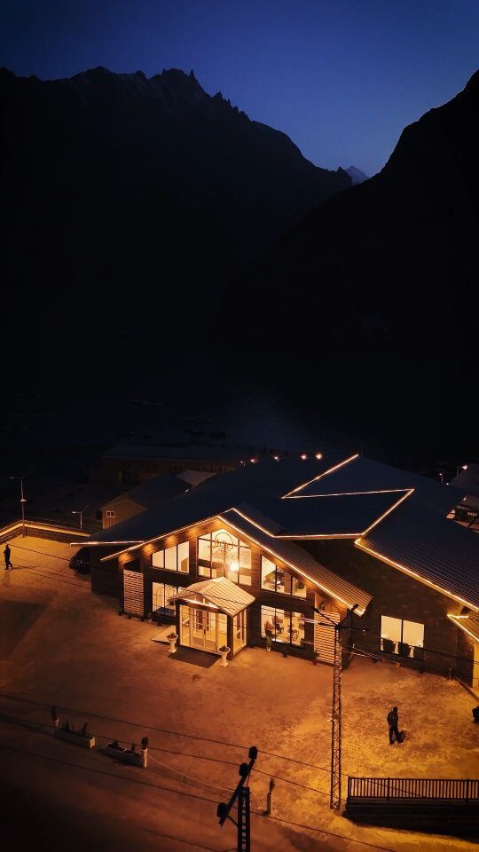 Instagram post from lodgesbybaron. This post is in position 3.